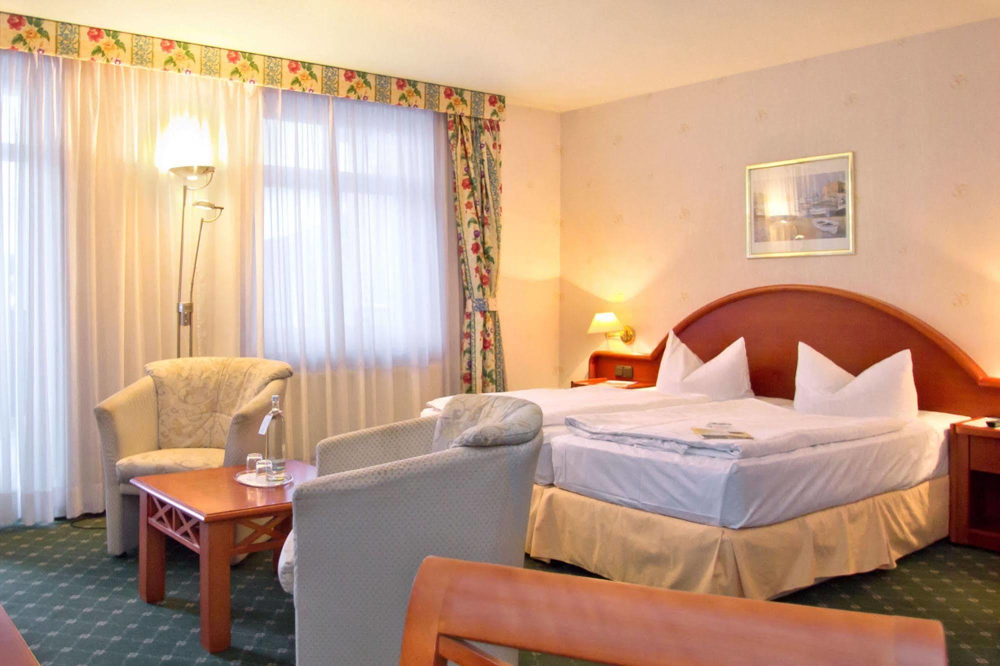 Seetelhotel Ostseehotel Ahlbeck Ahlbeck  Buitenkant foto